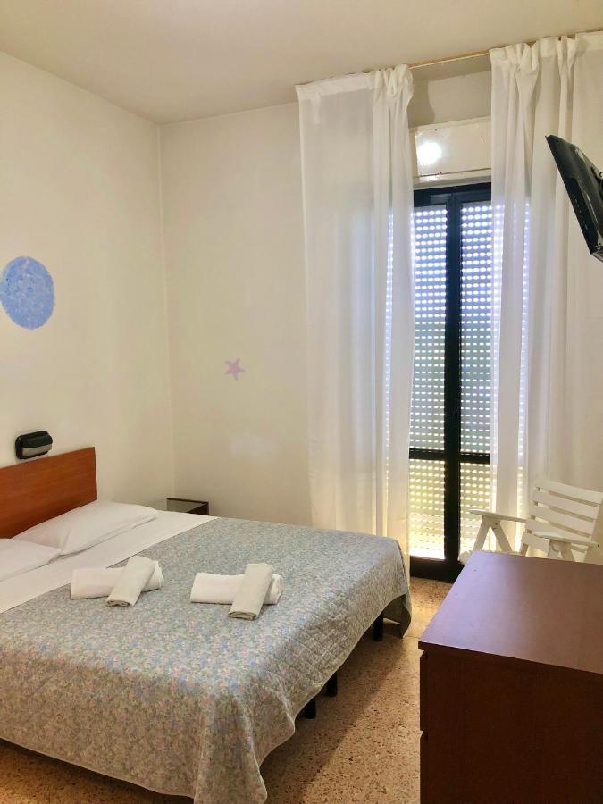 Hotel Criss Rimini Luaran gambar