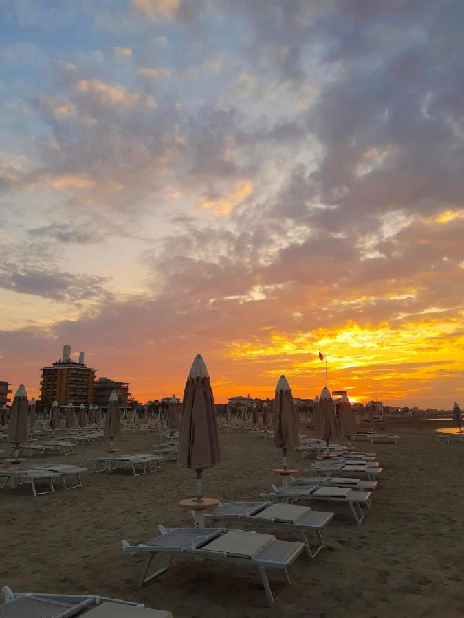 Hotel Criss Rimini Luaran gambar