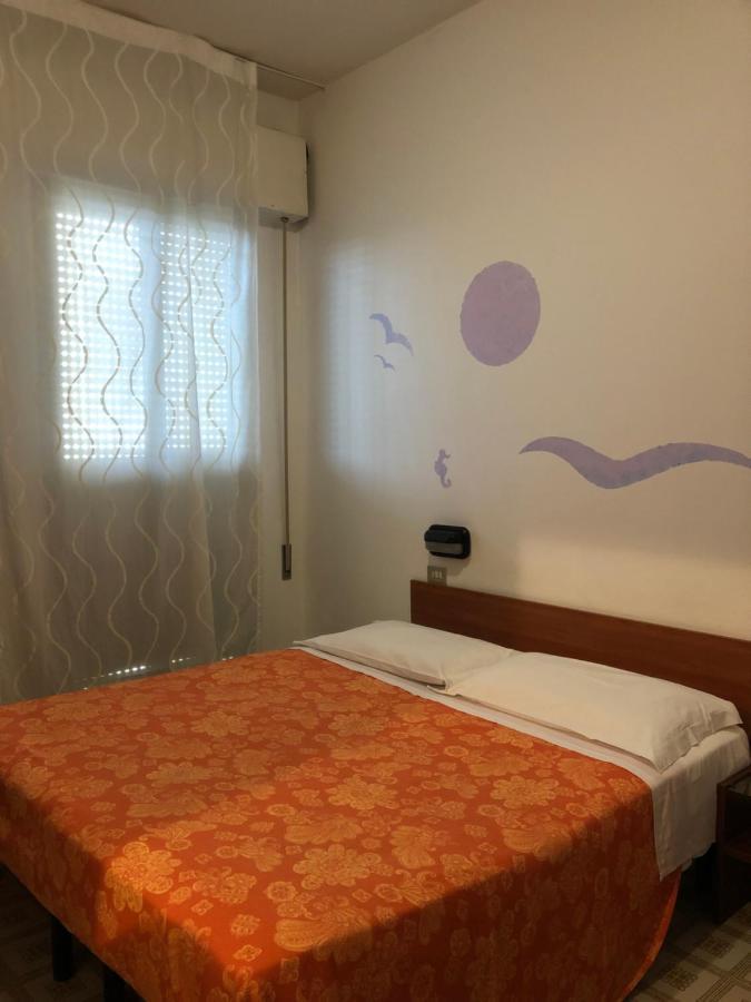 Hotel Criss Rimini Luaran gambar