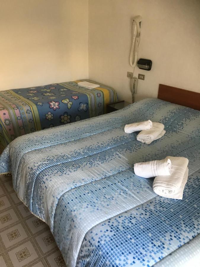 Hotel Criss Rimini Luaran gambar